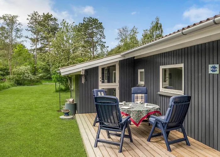 Vakantiehuis Three-bedroom In Nordenbro Vesteregn