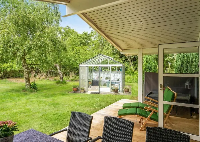 Three-bedroom In Nordenbro Vesteregn