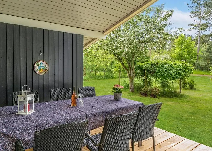 Three-bedroom In Nordenbro Vesteregn